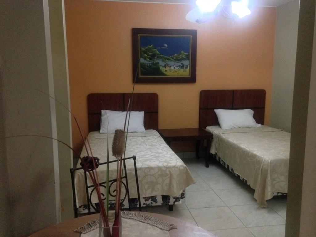 Tropical Inn Hotel Guayaquil Exterior foto